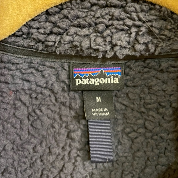 Patagonia Sherpa 1/4 zip pullover. Slate grey. Size medium - Picture 3 of 3